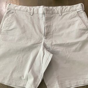 NWOT Men Gap Shorts 38